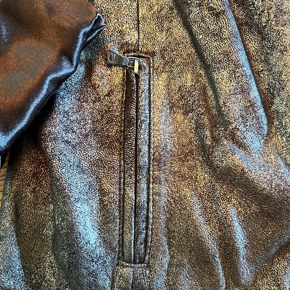Leather Bomber Jacket, NWT, slightly metallic with worn look, Chico’s sz3, large - Picture 10 of 13